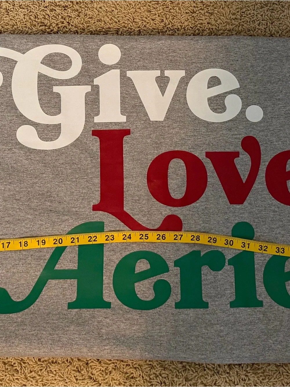 Give Love Aerie Holiday Throw Blanket - NEW